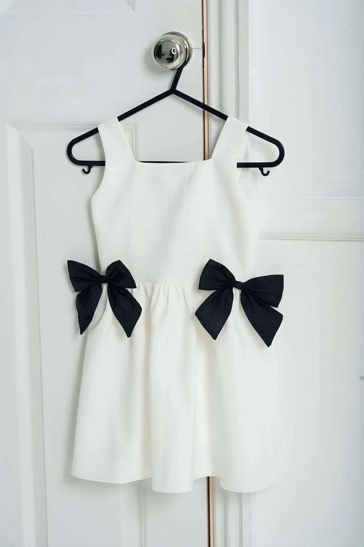 MINI WHITE BOW DRESS